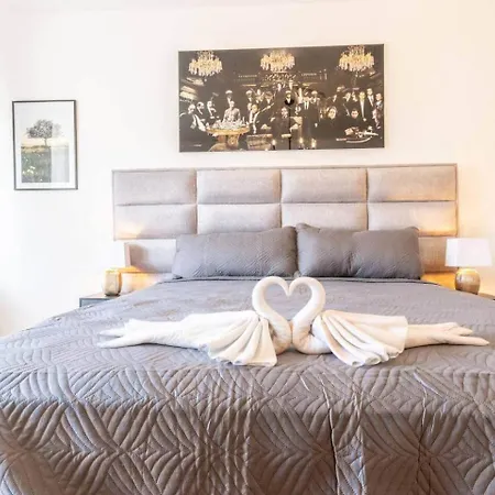 50 M Rhein - 6 Personen - Stadt - Sunset Balkon