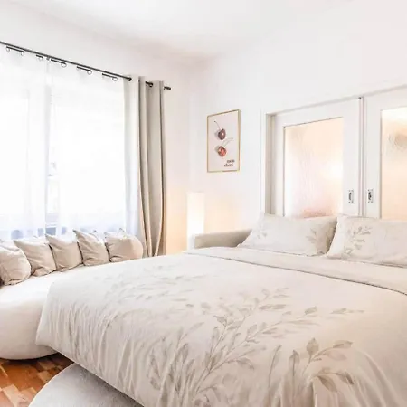 50 M Rhein - 6 Personen - Stadt - Sunset Balkon *