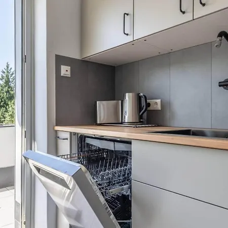 50 M Rhein - 6 Personen - Stadt - Sunset Balkon Apartman